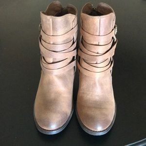 size 10 Ankle booties
